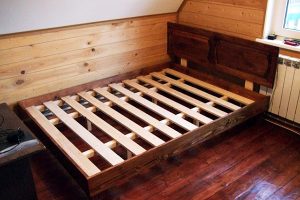 Ремонт деревянных кроватей в Добрянке