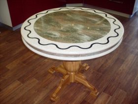 Сборка круглого стола в Добрянке